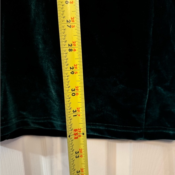 Small green velvet dress - Picture 4 of 6